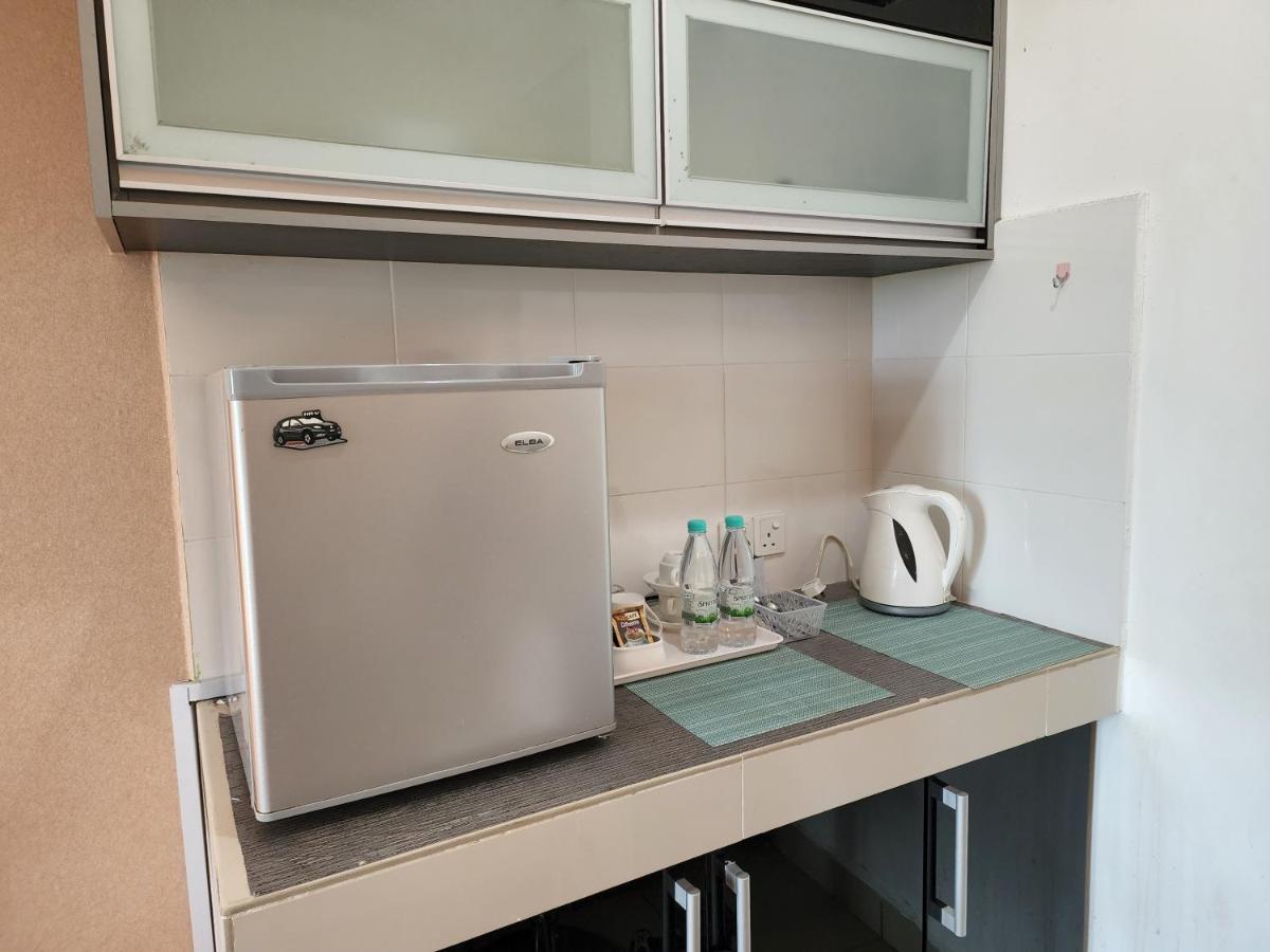 The Viana Apartment 1 Kota Bharu Exterior photo